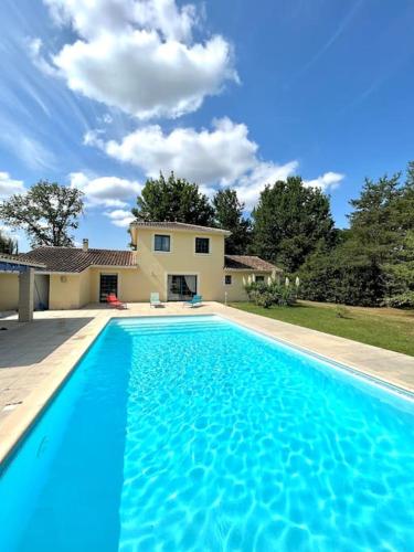 Maison de vacances avec piscine : Maisons de vacances proche de Marsac-sur-l'Isle
