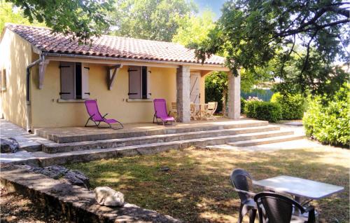 Beautiful home in Chauzon with 2 Bedrooms : Maisons de vacances proche de Chauzon