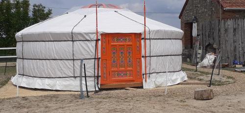 Yourte mongole : Tentes de luxe proche de La Breille-les-Pins