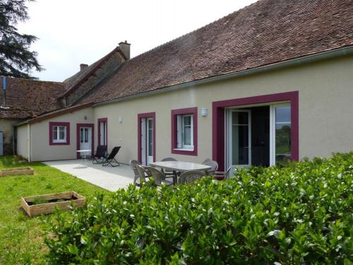 Gîte Monétay-sur-Loire, 4 pièces, 7 personnes - FR-1-489-107 : Maisons de vacances proche de Monétay-sur-Loire
