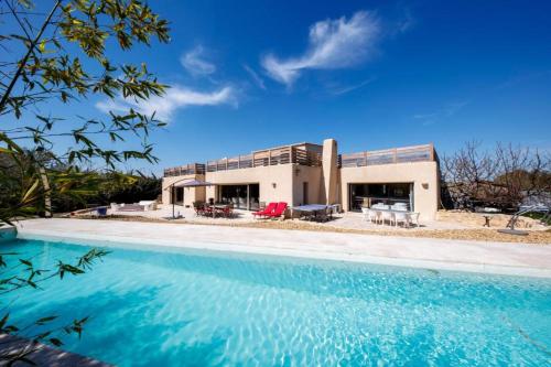 Maison et Provence La Roque Sur Pernes : Maisons de vacances proche de Saint-Didier