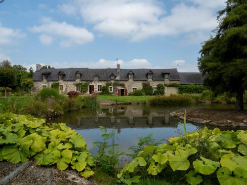 La Ville Josse- A Stunning Country House In Brittany : Maisons de vacances proche de Languenan