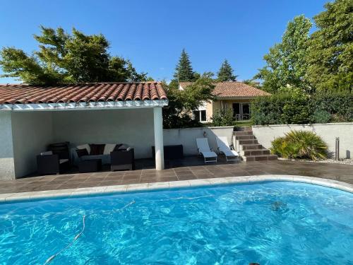 Très belle villa avec piscine dans la Drôme : Villas proche de Granges-les-Beaumont