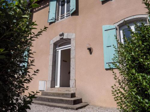Gîte communal Le Vintrou 2 : Maisons de vacances proche de Castelnau-de-Brassac