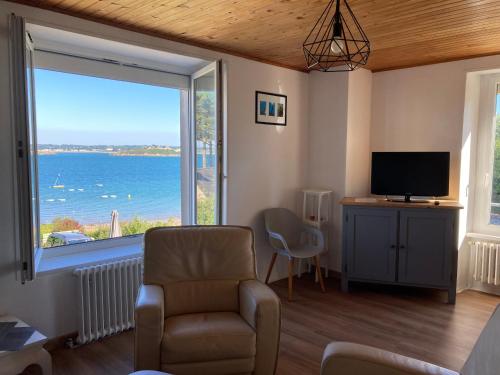 Roscanvel: Duplex dans maison vue mer : Appartements proche de Camaret-sur-Mer