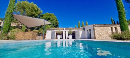 LASUITE Domaine Bertuli, heated Pool, Aircon : Maisons de vacances proche d'Oppède
