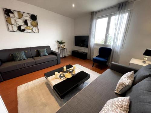 Logement très cosy en plein centre-ville : Appartements proche de Magny-les-Hameaux