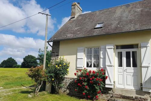 La Pommeraie, petite maison Normande : Maisons de vacances proche de Husson