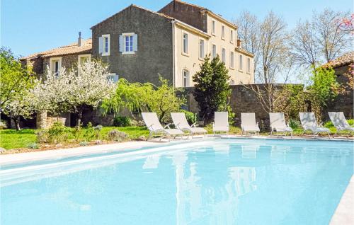 Awesome Home In Canet With 7 Bedrooms, Wifi And Heated Swimming Pool : Maisons de vacances proche de Saint-Nazaire-d'Aude