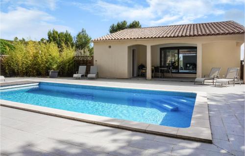 Amazing home in Caunes Minervois with 3 Bedrooms, WiFi and Outdoor swimming pool : Maisons de vacances proche de Castans