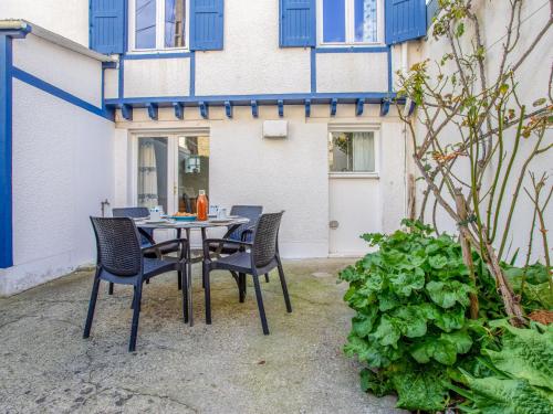 Holiday Home Coté Bleu by Interhome : Maisons de vacances proche de Saint-Aubin-sur-Mer