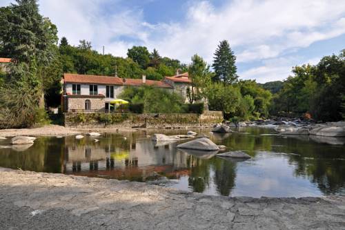 Gîte proche Puy du Fou : Maisons de vacances proche de Mortagne-sur-Sèvre
