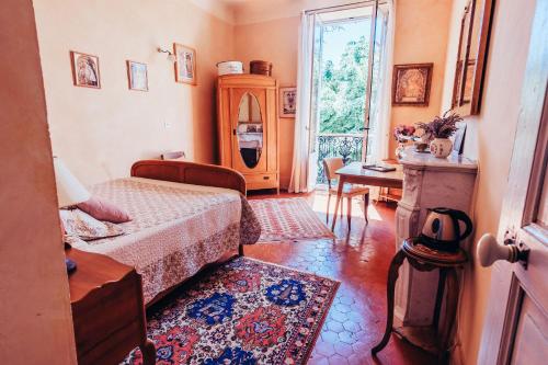 B&B en Provence- Villa Saint Marc : Maisons d'hotes proche de Pierrerue