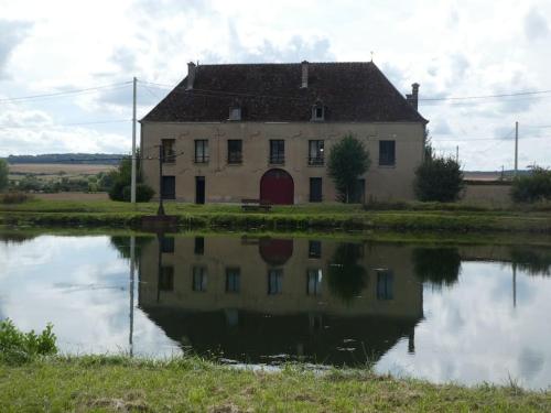 Le gîte de l'écluse : Maisons de vacances proche de Montigny-les-Monts