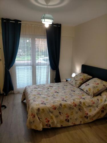 3 Belles Chambres d'Hôtes dans un appartement refait à neuf : Maisons d'hotes proche de Scorbé-Clairvaux