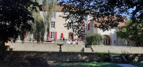 Le Domaine d'Élise Chambres et table d'hôtes - Vosges : Maisons d'hotes proche de Champigneulles-en-Bassigny