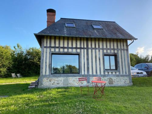Maisonnette au calme, 15 kms Honfleur/Deauville : Maisons de vacances proche de Les Authieux-sur-Calonne