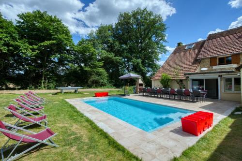 Crazy Villa Margotterie 58 - Heated pool - 2h from Paris - 30p : Villas proche de Pougny