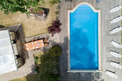 Crazy Villa Ecottay 61 - Heated pool & sauna - 2h from Paris - 30p : Villas proche de La Mancelière
