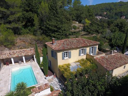 Lovely holiday home in Le Luc provence with private pool : Maisons de vacances proche de Le Luc