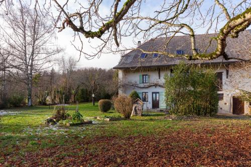 Un cocon d authenticité au cœur de la nature : Maisons de vacances proche de La Chapelle-Rambaud