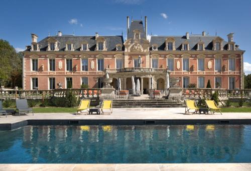 Alexandra Palace - La Maison Younan : Hotels proche d'Azay-le-Brûlé