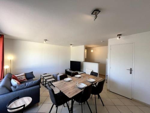 Auva - SILS Maison 48 m2 à 5 minutes à pied de la plage : Appartements proche de Langrune-sur-Mer