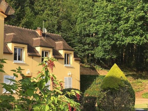 Cottage de la Villa du Grand Parc : Maisons de vacances proche de Montigny-le-Chartif