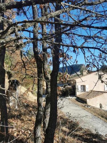 GÎTE DES RESTANQUES : Maisons de vacances proche de Val-de-Chalvagne