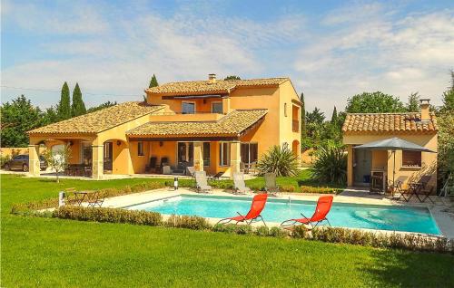 Nice Home In Cavaillon With Outdoor Swimming Pool, Wifi And Private Swimming Pool : Maisons de vacances proche de Taillades