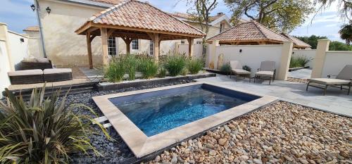 Dom Peyreton Prestige cottages set in a charming wine property : Villas proche de Tarnès