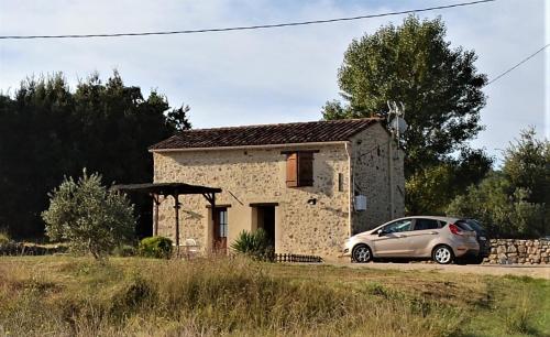 Maison en pierre indépendante 47m² + stationnement : Appartements proche de Sillans-la-Cascade