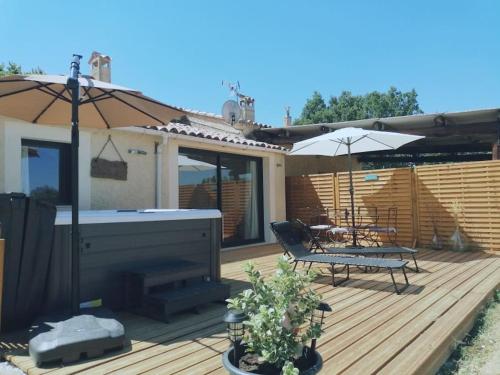 Gîte de charme SPA privatif : Maisons de vacances proche de Beaumont-du-Ventoux