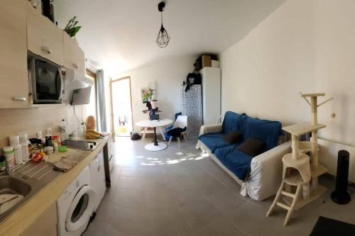 Logement au centre du village de Cabriès. : Appartements proche de Septèmes-les-Vallons