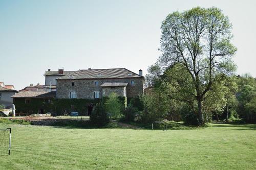 L'ancien Relais de Poste*** : Maisons de vacances proche de Fayet-le-Château
