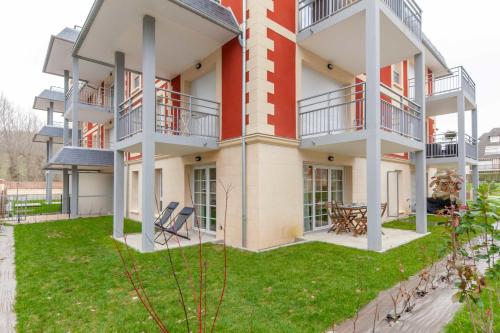 Cosy appartement rez-de-jardin - 200m de la plage : Appartements proche de Benerville-sur-Mer