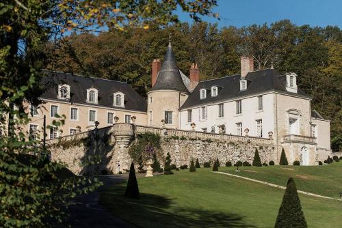 Château De Beauvois - La Maison Younan : Hotels proche de Saint-Étienne-de-Chigny
