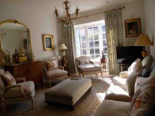'Mulberry House' - A Darling Abode Nr Brantome : Villas proche de La Chapelle-Montabourlet