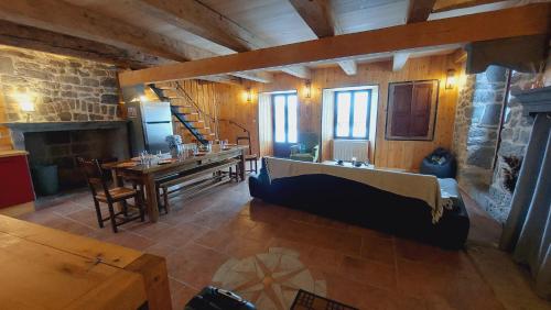 Chez Maritou : Maisons de vacances proche de Valbeleix