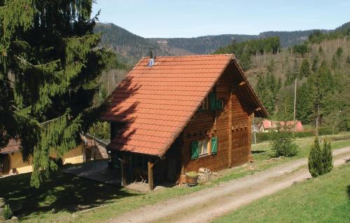 Stunning home in Saulxures with 3 Bedrooms and WiFi : Maisons de vacances proche de Rothau