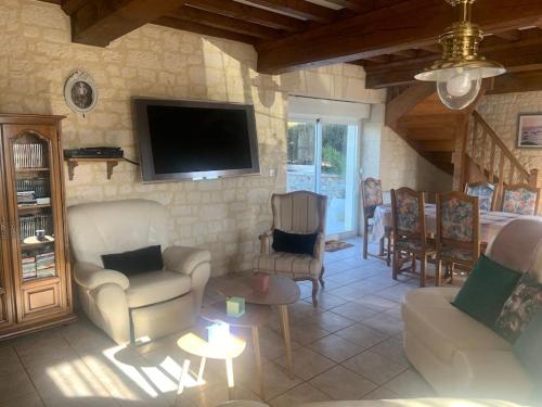Le Moulin avec piscine d'Esmée : Maisons de vacances proche de Saint-Cyr