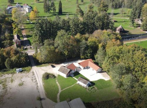 Gîte Mara des bois en bord de Saône : Maisons de vacances proche de Fouvent-Saint-Andoche