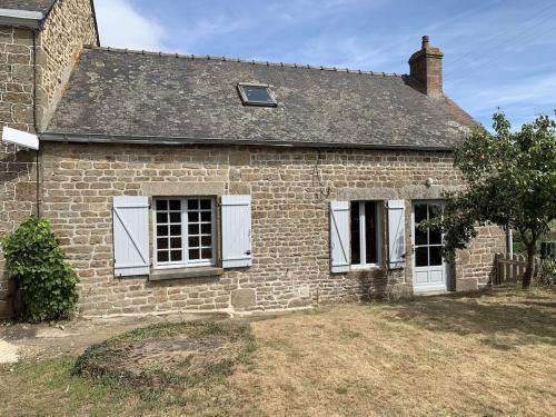 Renovated French Country Bungalow for Two - A Home for Your Next Holiday : Maisons de vacances proche de Le Pas