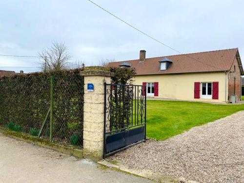 Maison de 2 chambres avec jardin clos et wifi a Tours en Vimeu : Maisons de vacances proche de Cerisy-Buleux