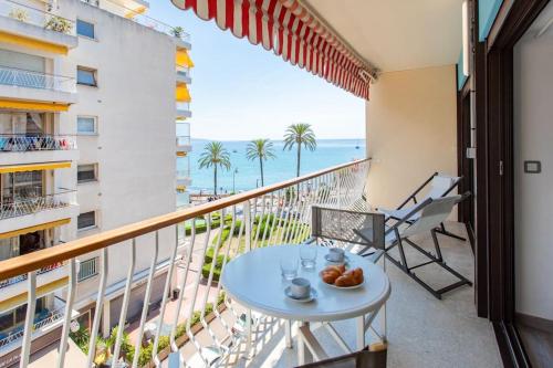2P Vue Mer & Cap 1min plage AC Wifi balcon : Appartements proche de Roquebrune-Cap-Martin