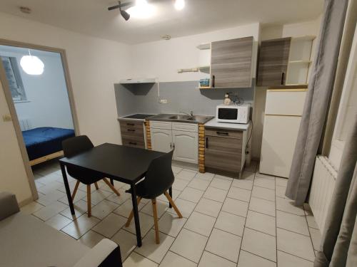 Appartement calme au centre ville proche tribunaux : Appartements proche d'Izel-lès-Équerchin