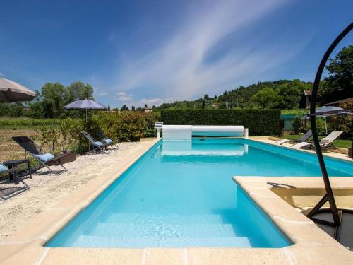 Beautiful holiday home in Gargas with private pool : Maisons de vacances proche de Gargas