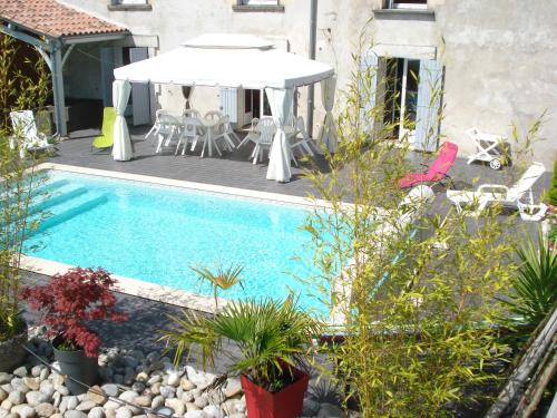 Maison 5 chambres 10 personnes proche de Bergerac : Maisons de vacances proche de Pessac-sur-Dordogne