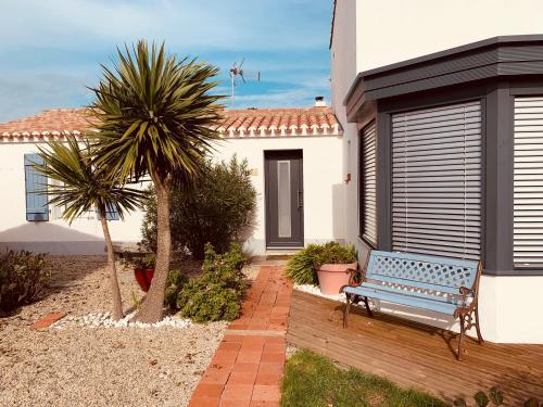 Maison chaleureuse avec patio et jardin : Maisons de vacances proche de Noirmoutier-en-l'Île