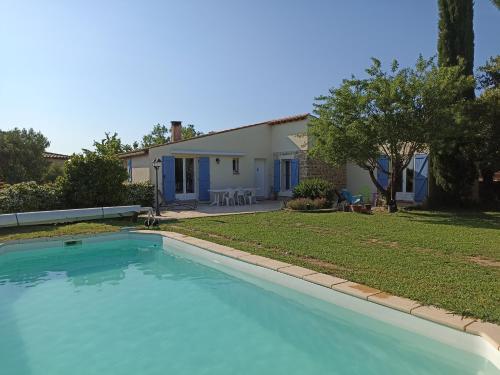 Villa avec piscine aux pieds des collines de Marcel Pagnol : Villas proche d'Allauch